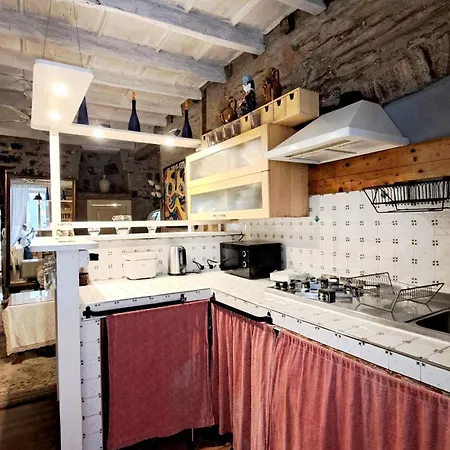 Apartment Casa Di Claretta Como